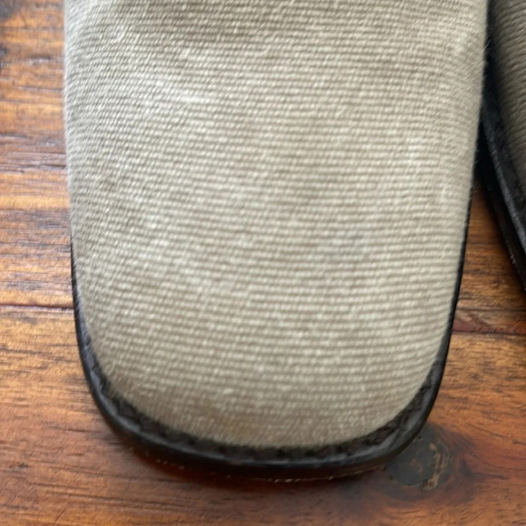 Donald J Pliner Mules Square Toe Heels Womens Sz 7 Beige Tan - Picture 7 of 16